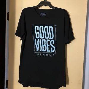 LulaRoe Good Vibes T sz M